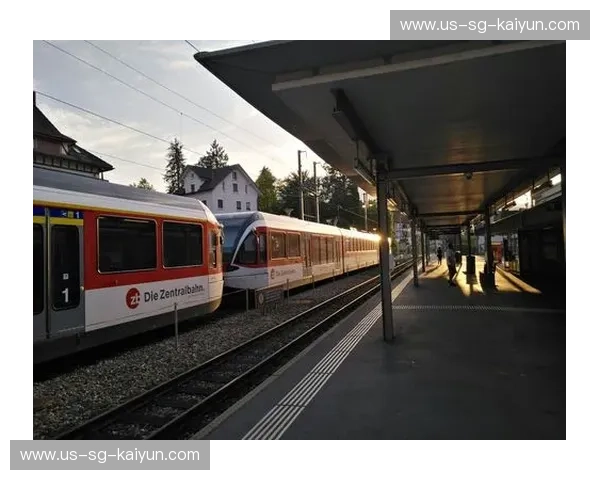 莫斯科寒冬里的红色风暴：当“铁甲列车”撞上“巴伐利亚重炮”，谁能主宰绿茵之巅？